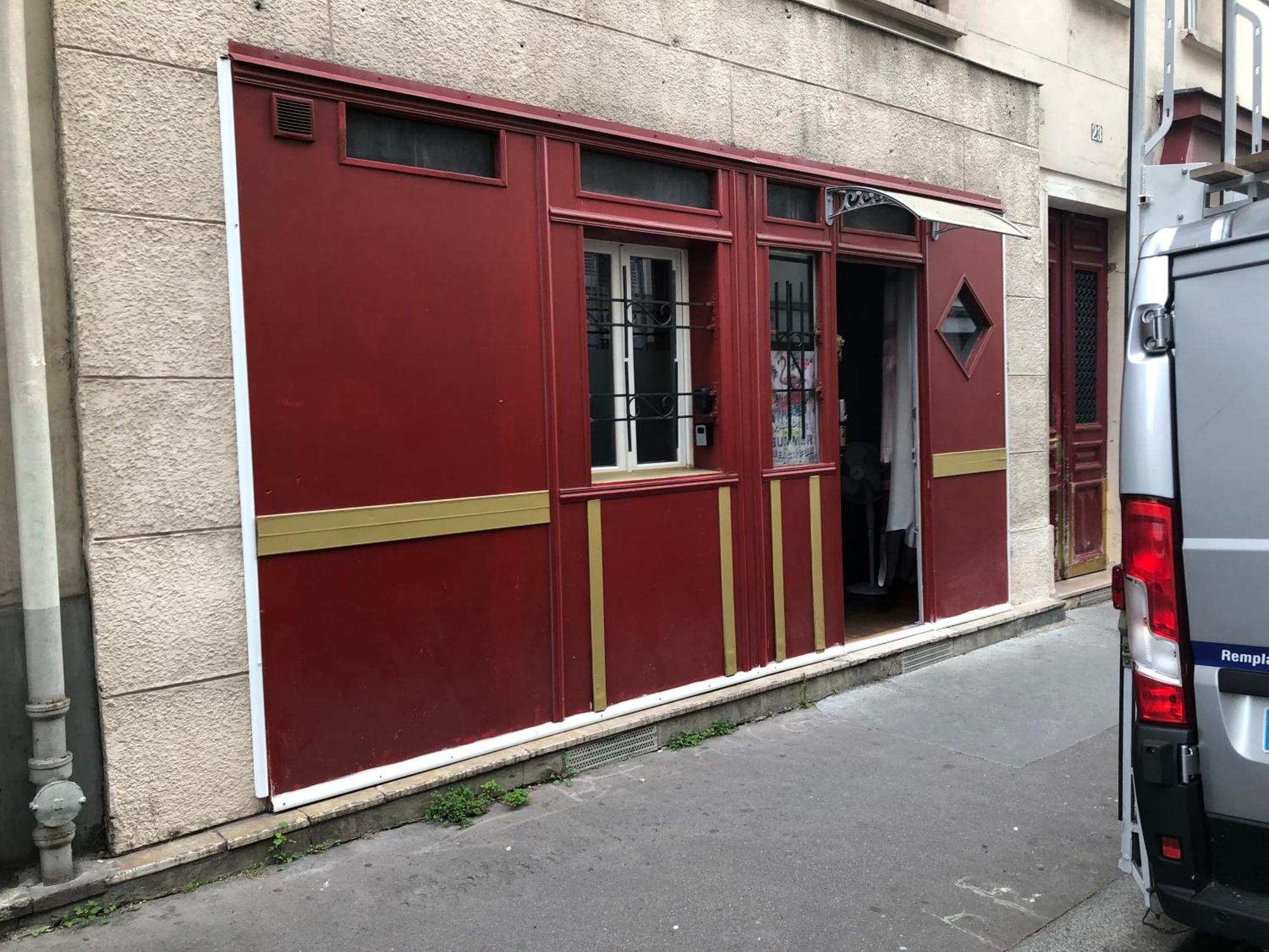 Guesthouse Familial Pour 2,3,4 Personnes De 44M2- Accessible Handic -Rez De Chaussee-Vues Sur Rue Et Patio Prive - Sejour, Chambre Separee-Cuisine,Salle De Bain,Lit Double Et Canape-Lit 2Pers-Entree De La Rue Berzelius-5 Minutes Du Metro Brochant-Lig Paris Exterior foto